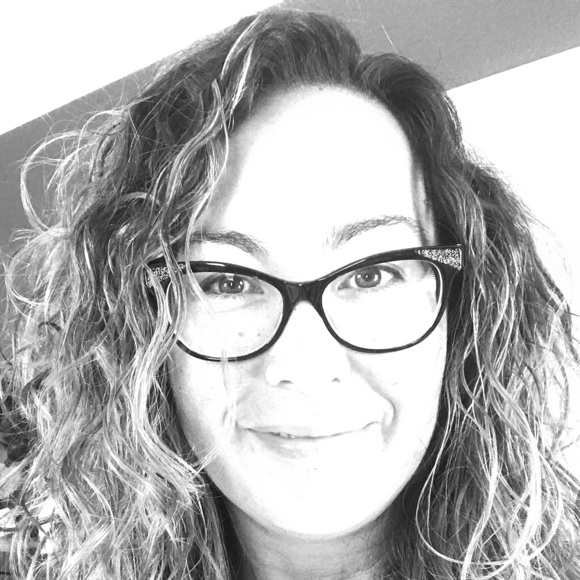 Meet your Posher, Stefanie - Picture 1 of 1